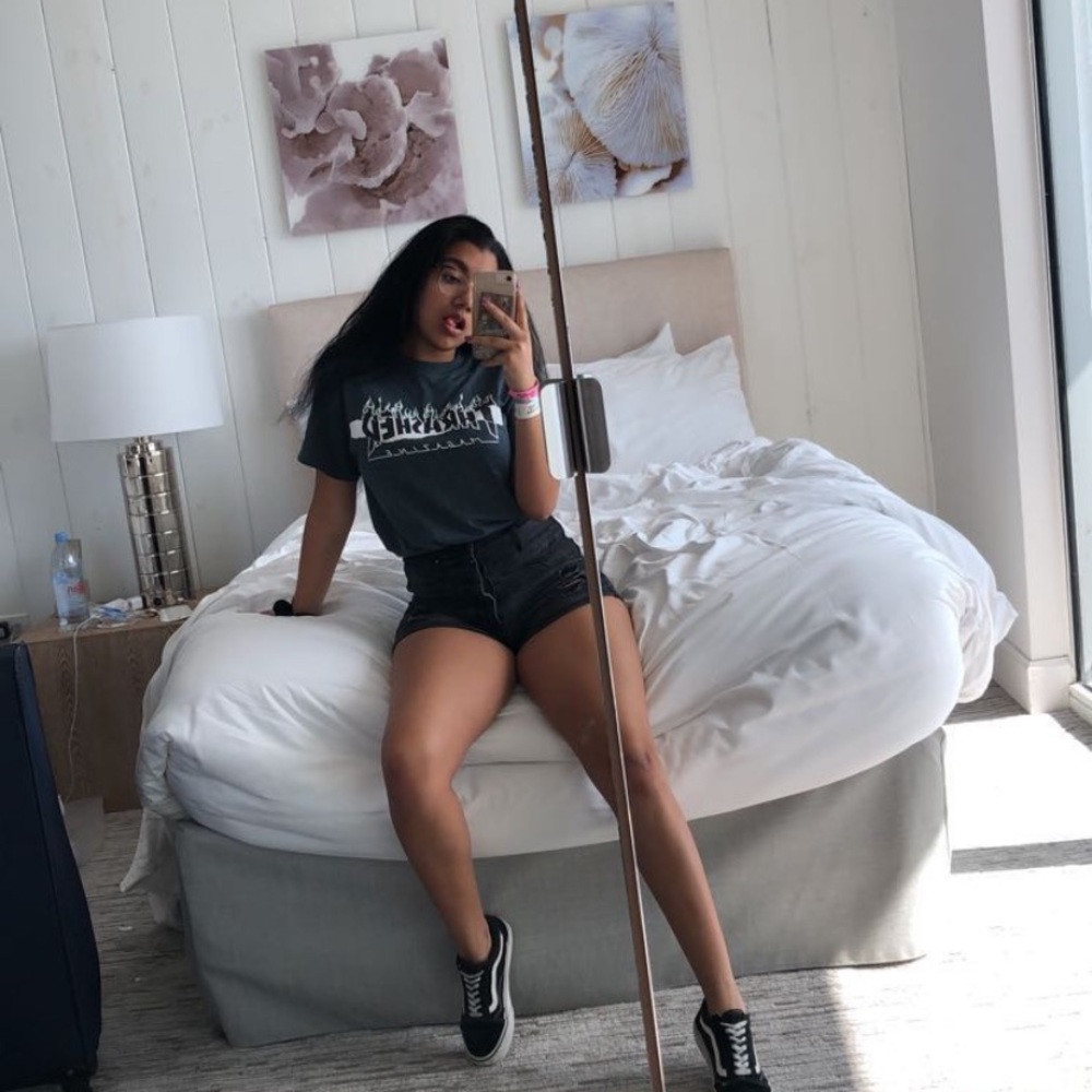 Meet your Posher, Athena